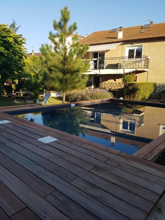 Chambre D'Hotes Le Cypres Bleu Roussillon  Екстер'єр фото